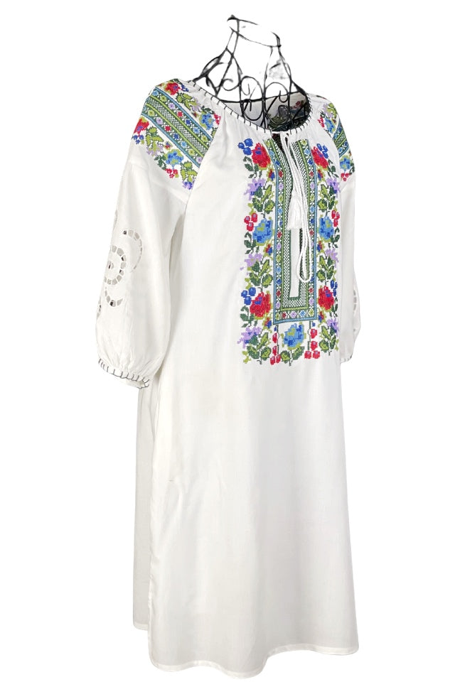 Rochie traditionala dama R24, alb/mov