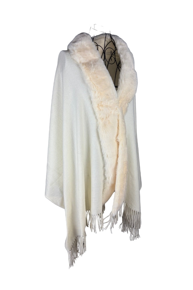 Fular dama tip poncho S crem