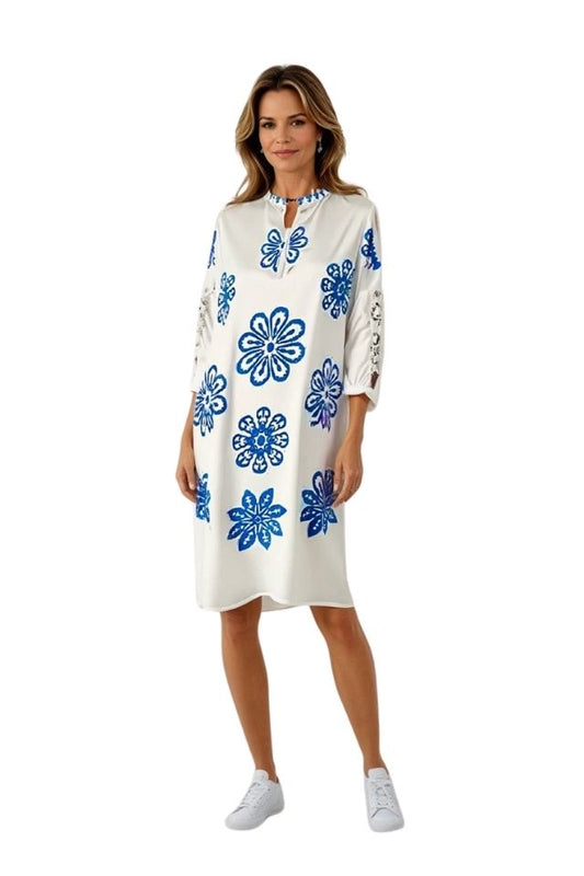 Rochie traditionala dama R24, alb crystal/albastru