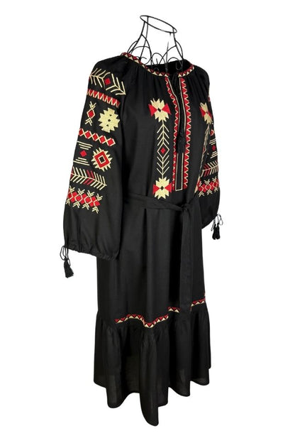Rochie traditionala dama R25 negru/rosu