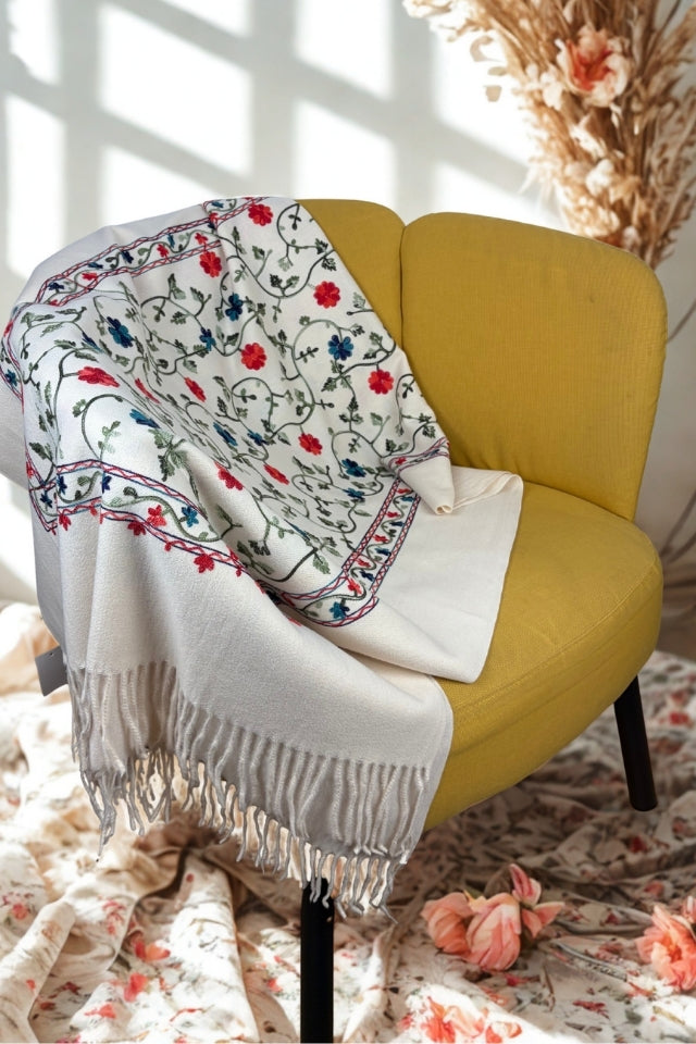 Fular dama de lux brodat colorat crem