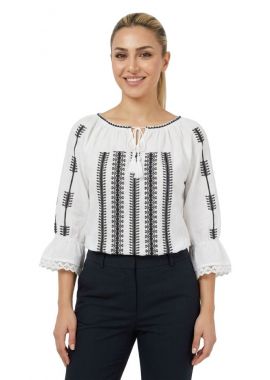 Ie traditionala dama A26 alb